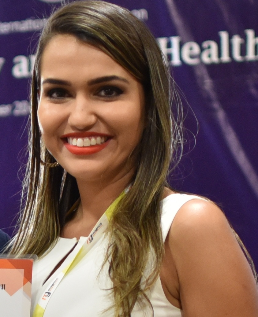 Speaker for Dental Conference -  Carollyne Mota Tiago